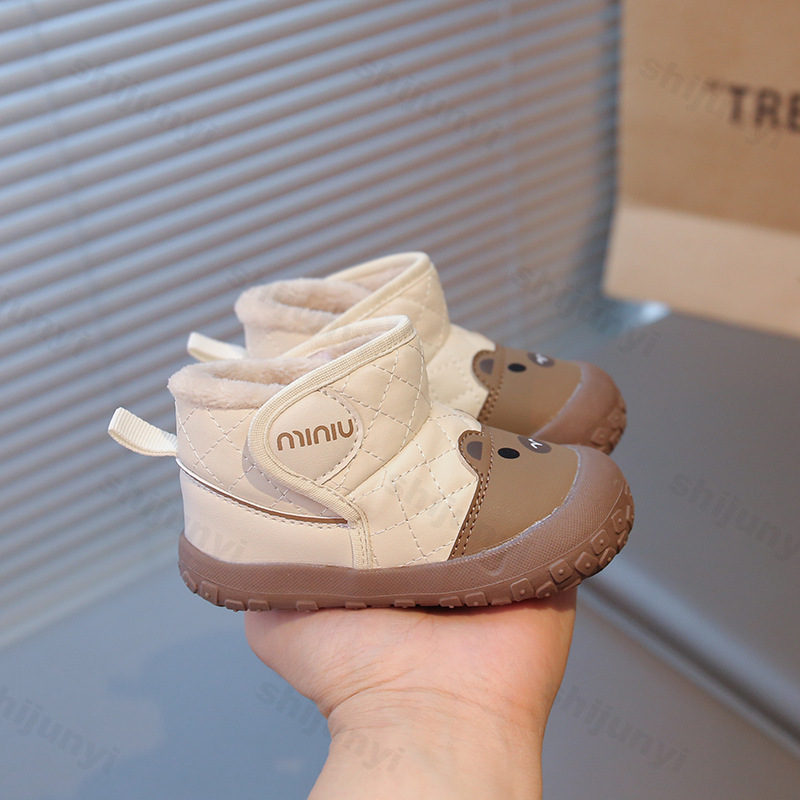 2026年新冬ベビー用スノーブーツ、漫画風アニマル柄、暖かい - Soft Sole Booties のレビューと価格