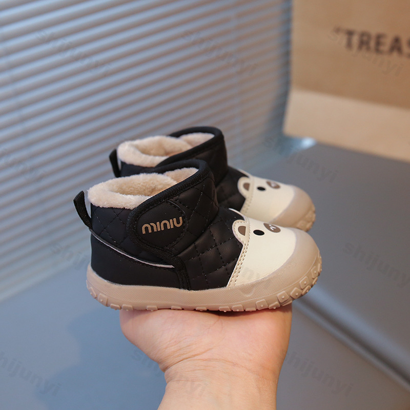 2026年新冬ベビー用スノーブーツ、漫画風アニマル柄、暖かい - Soft Sole Booties のレビューと価格