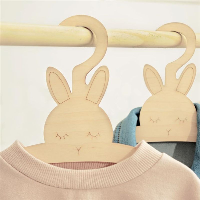 20 個のかわいい木製洋服ハンガー壁掛けコートラックベビー衣 - Baby Clothing Hanging Rack のレビューと価格