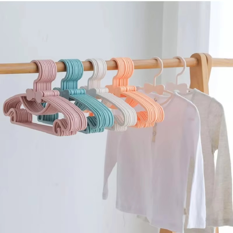 10 個ベビー服ハンガーラックポータブルプラスチックタオルデ - Baby Clothing Hanging Rack のレビューと価格
