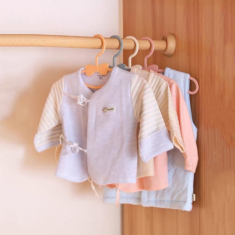 12個入りベビーキッズ用洋服ハンガーセット、耐久性のある滑り - Baby Clothing Hanging Rack のレビューと価格